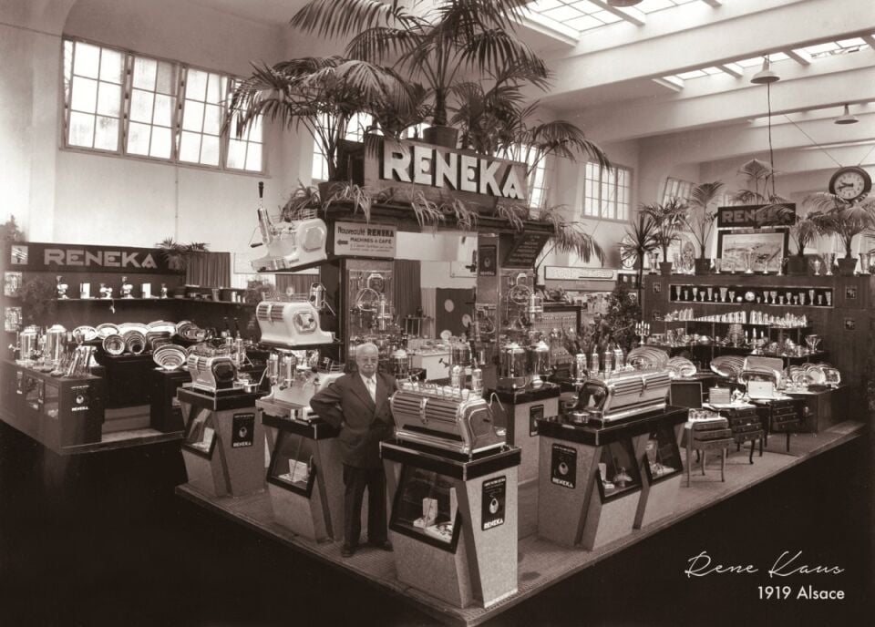 Reneka Family Compact 1 Schwarze Espressomaschine
